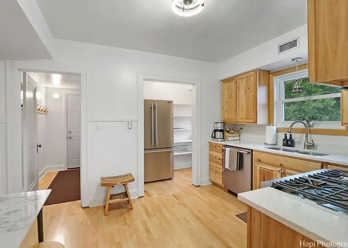 Flat On Hamilton Court *