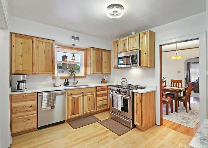 Flat On Hamilton Court Apartment